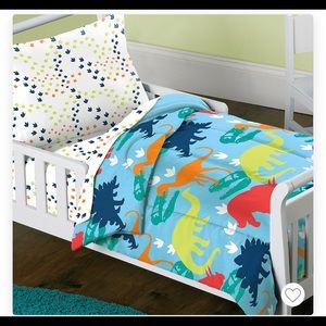 Toddler Dino bedding (sheets and comforter)